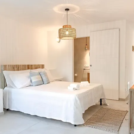Petra Maris Luxury
