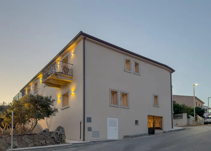 Petra Maris Luxury 3*